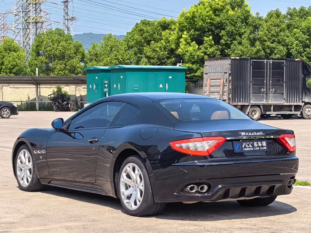 Maserati GranTurismo — миниатюра 5