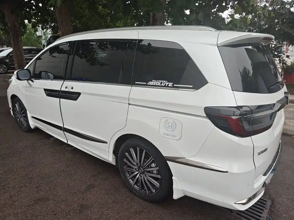 Honda Elysion — миниатюра 5