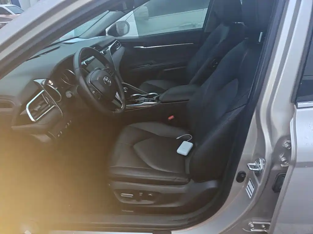 Toyota Camry — миниатюра 15
