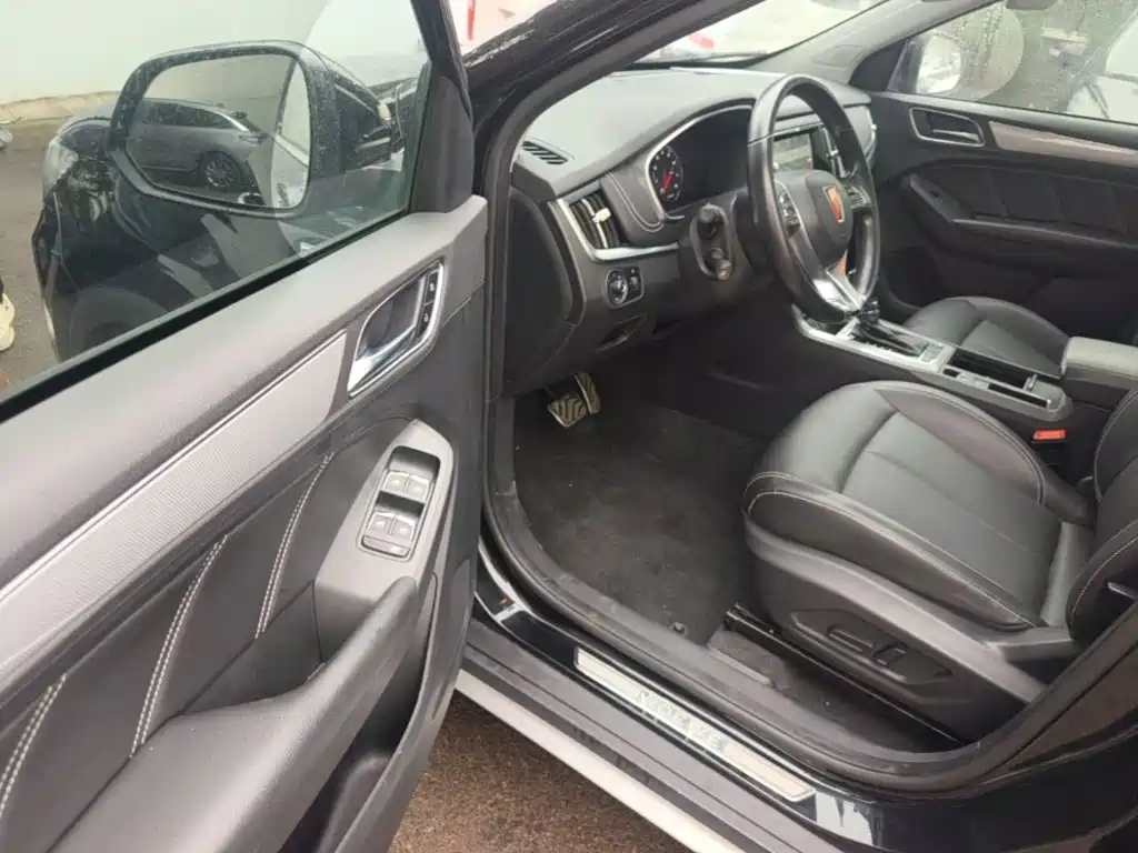 Roewe RX5 — миниатюра 16