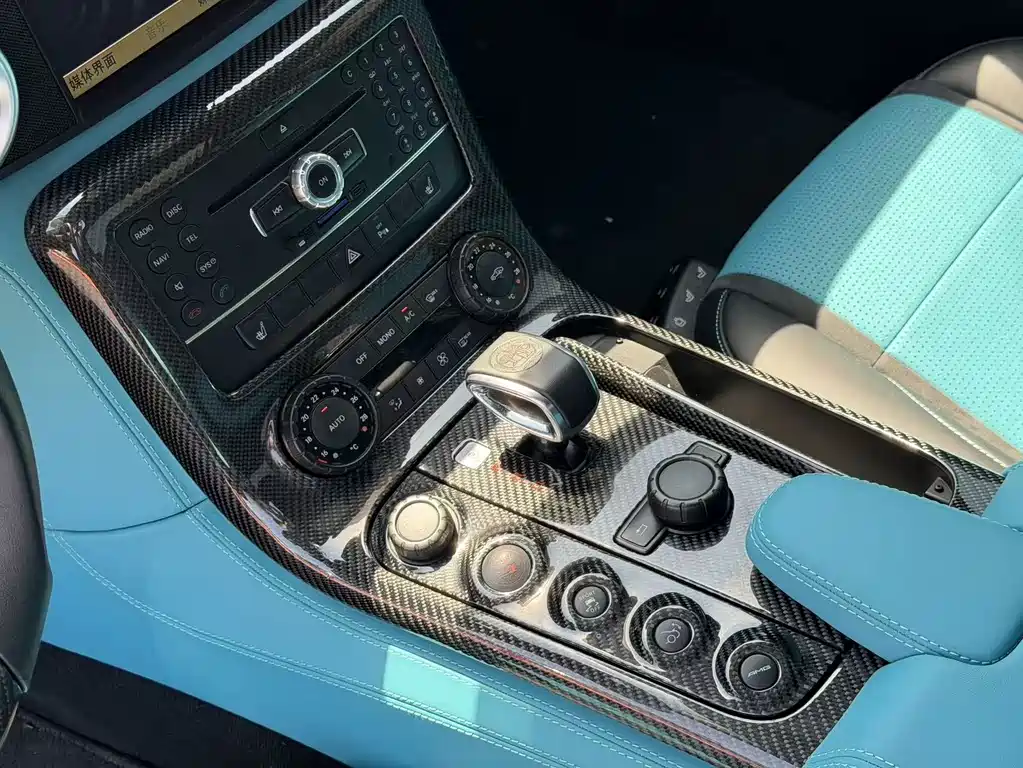 Mercedes-Benz SLS AMG — миниатюра 15