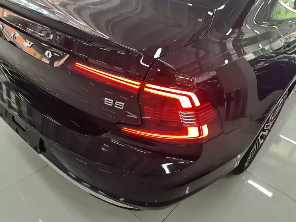 Volvo S90 2025 B5 Luxury
