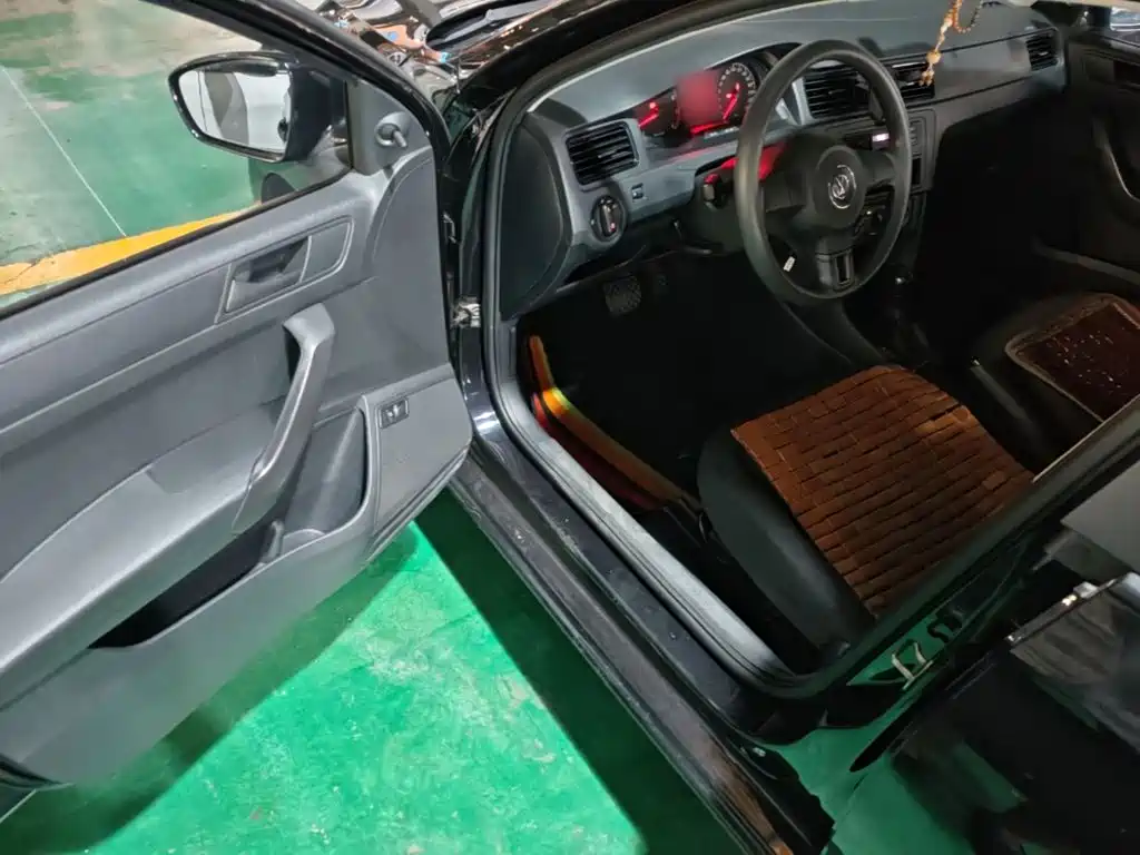 Volkswagen Santana — миниатюра 16