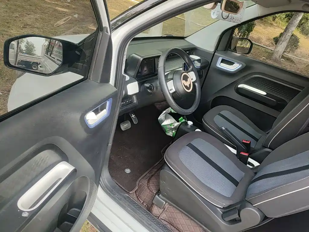 Wuling MINIEV — миниатюра 16