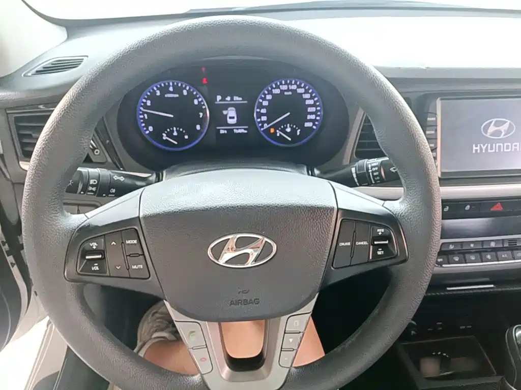 Hyundai Mistra — миниатюра 11
