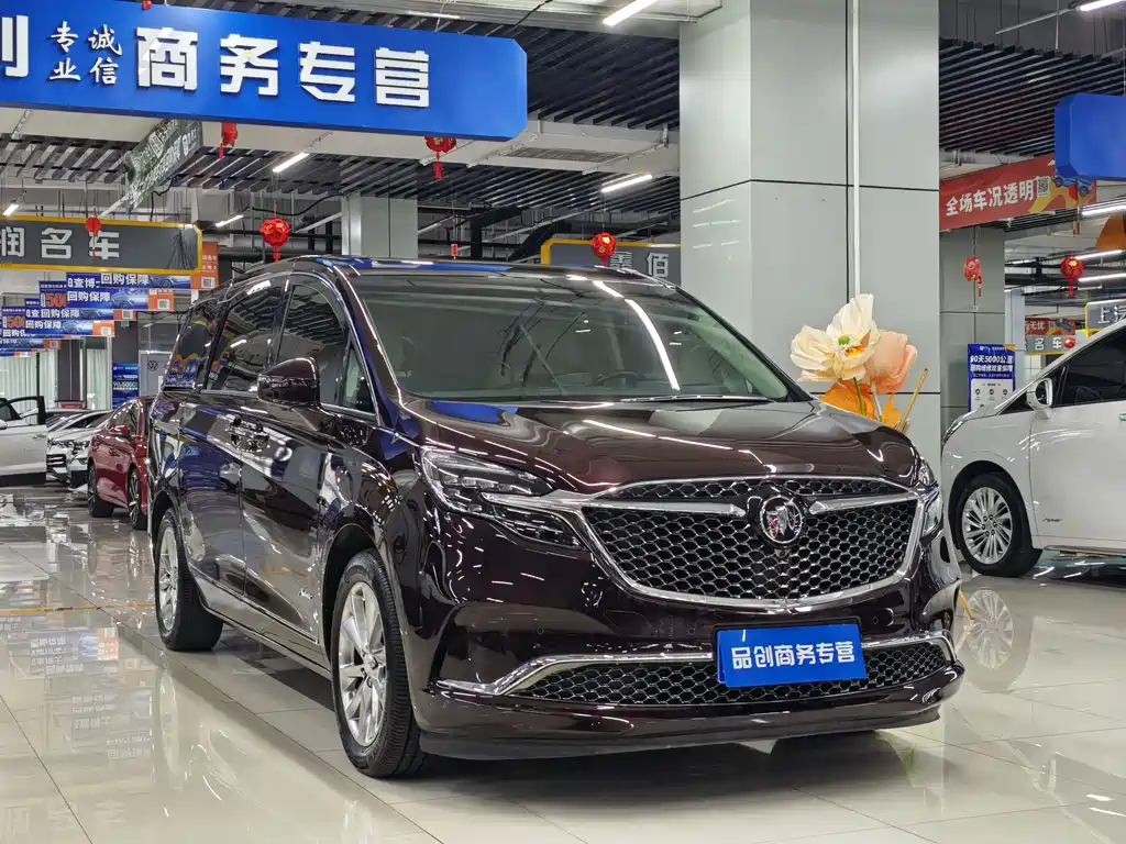 Buick GL8 — миниатюра 2