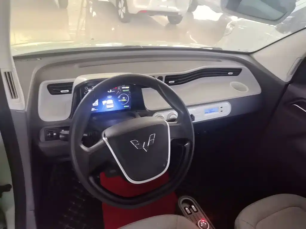 Wuling MINIEV — миниатюра 10