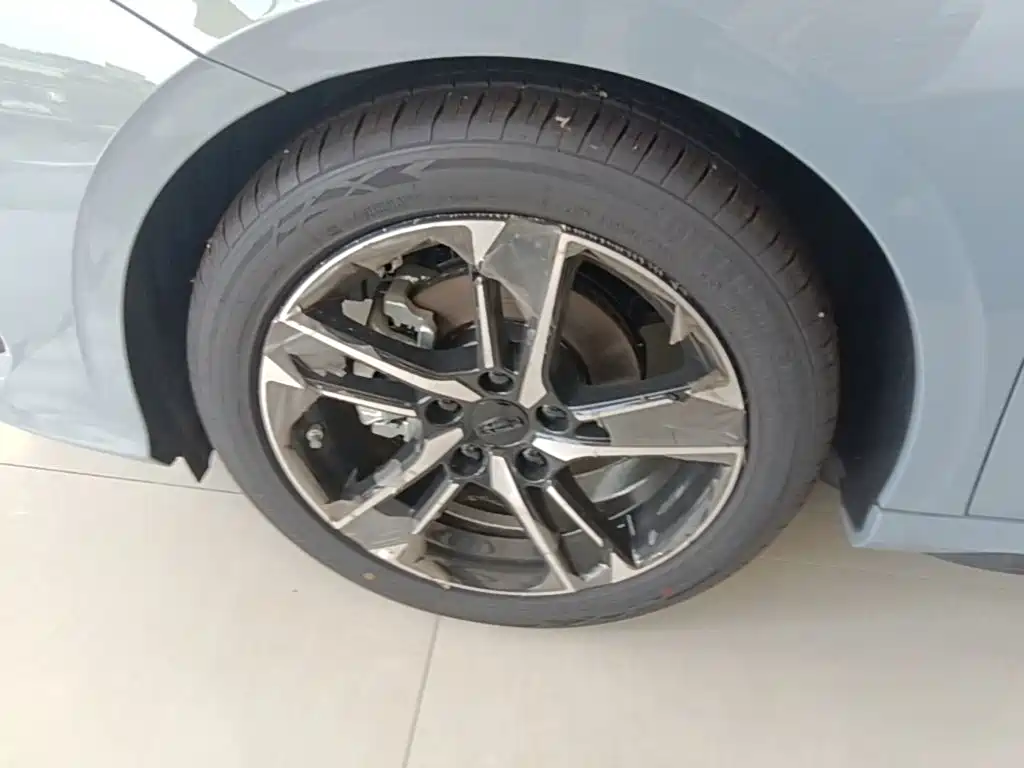 Geely Binrui — миниатюра 23