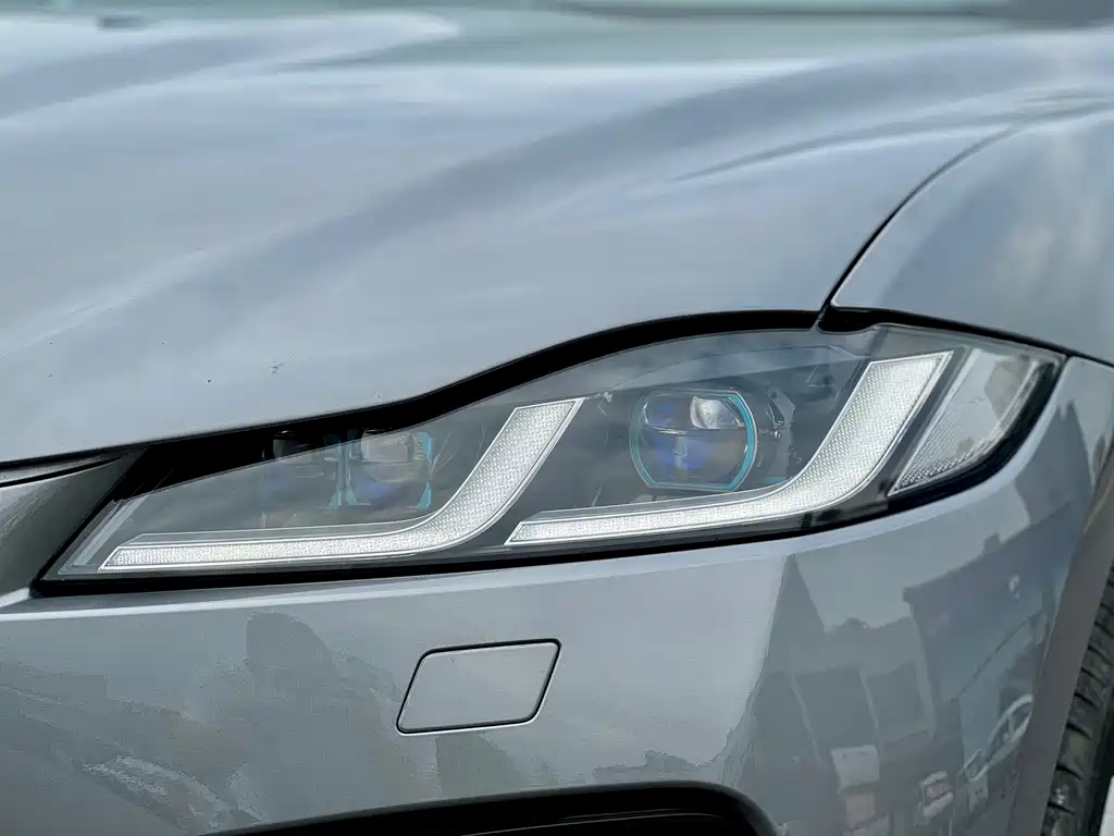 Jaguar F-PACE — миниатюра 20