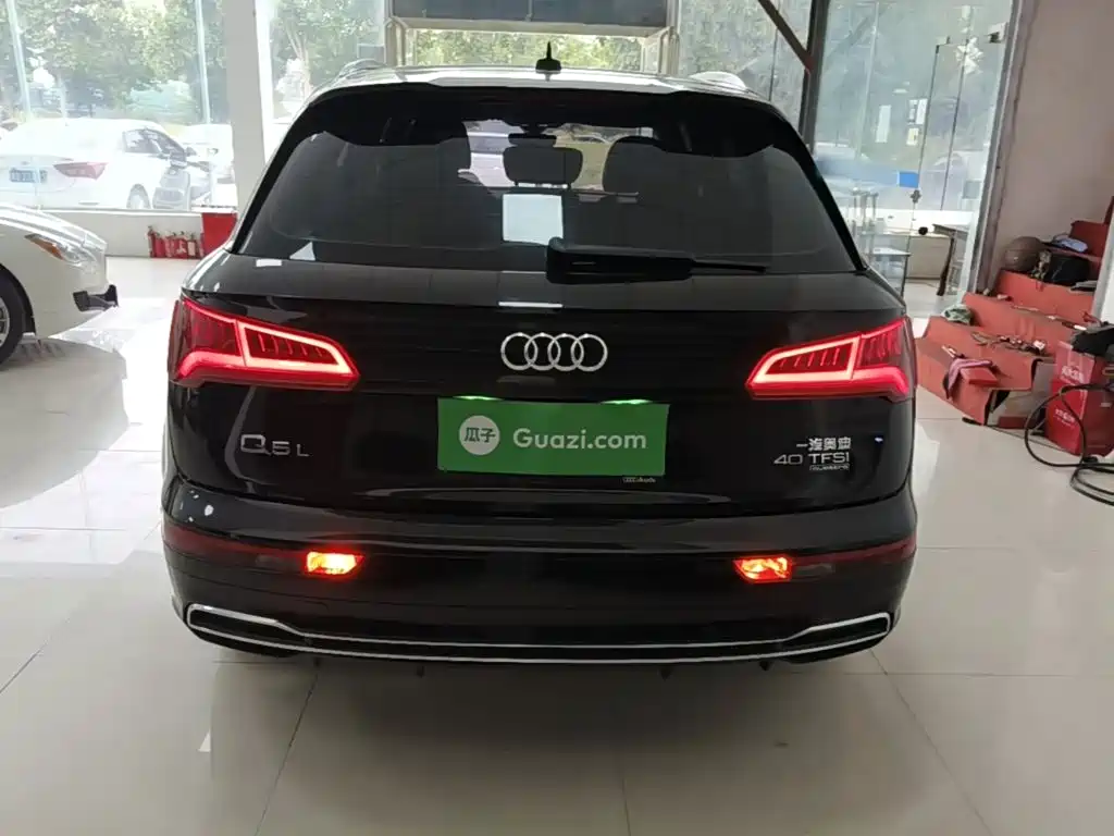 Audi Q5L — миниатюра 6