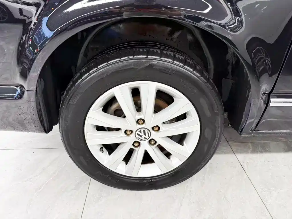 Volkswagen Multivan — миниатюра 23