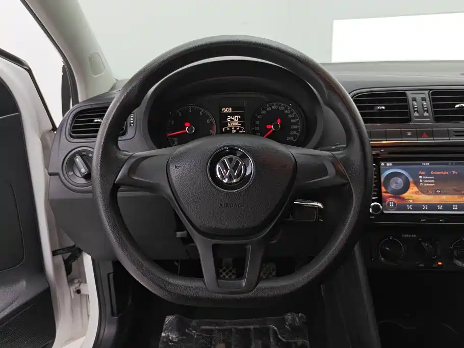 Volkswagen Polo — миниатюра 15