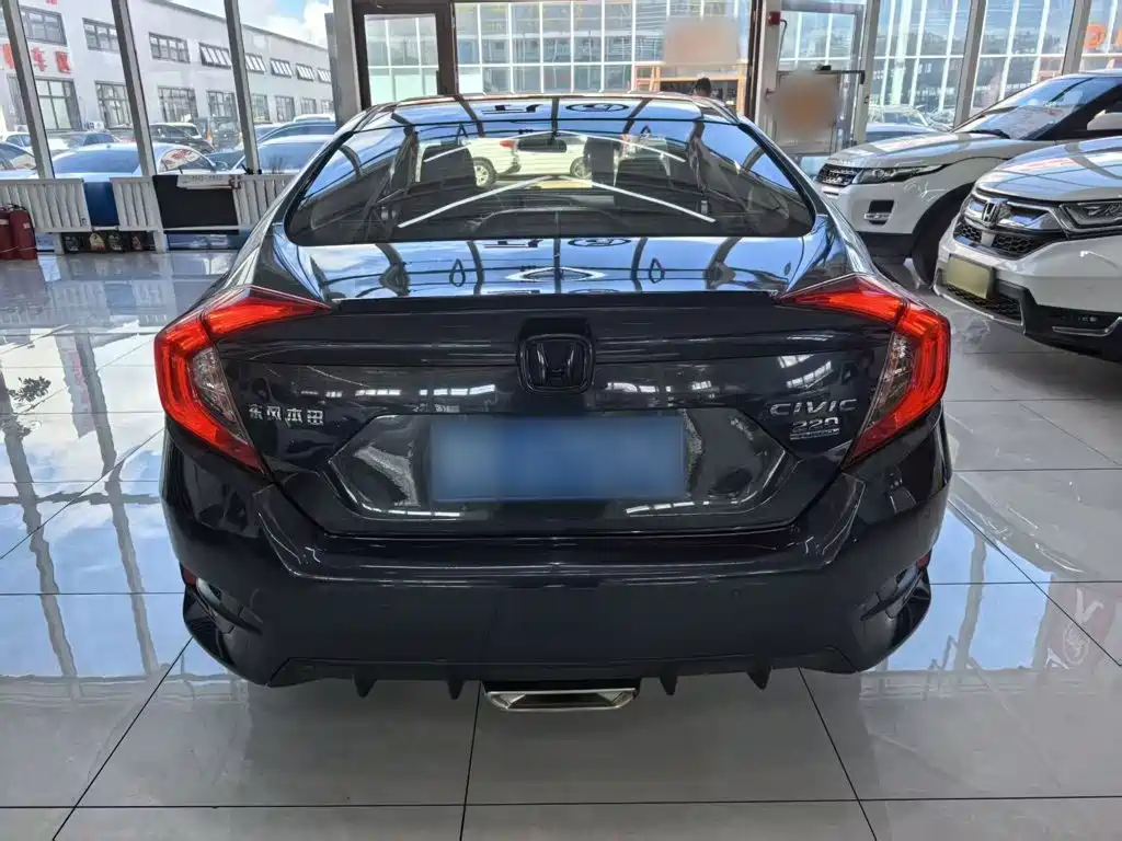 Honda Civic — миниатюра 6