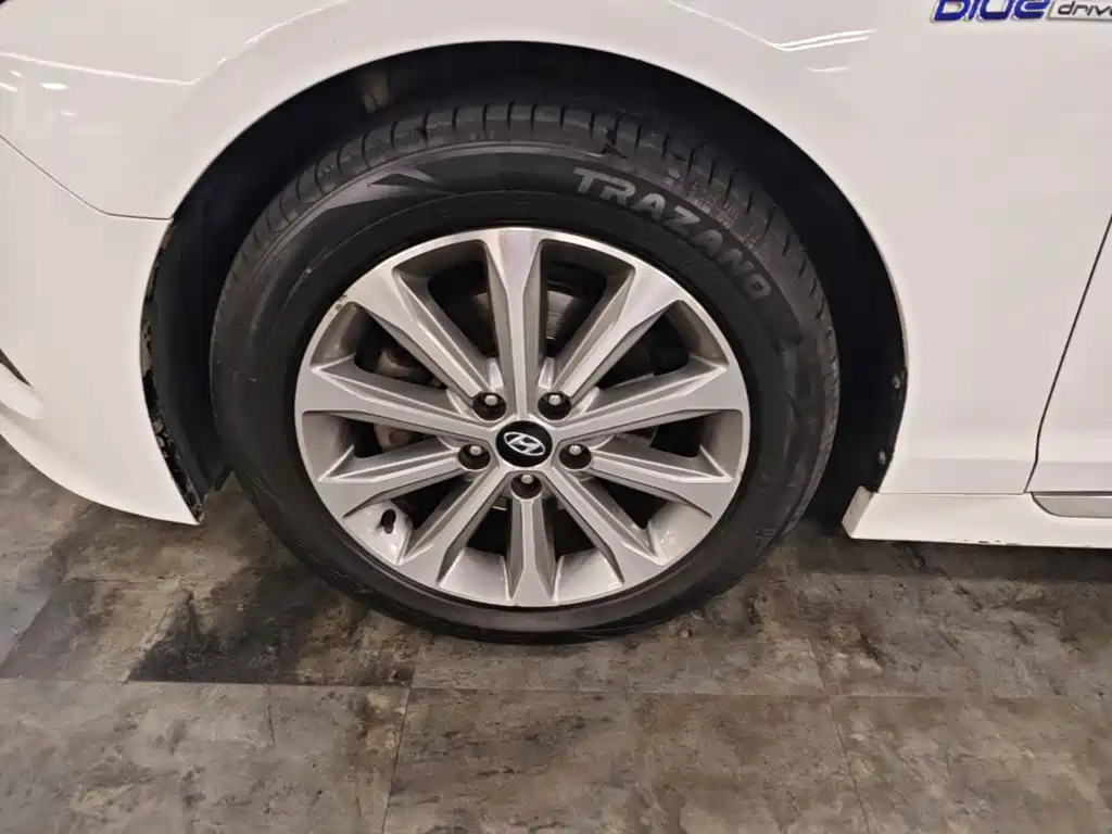 Hyundai Sonata — миниатюра 23