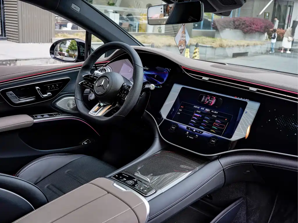 MERCEDES-BENZ EQS AMG