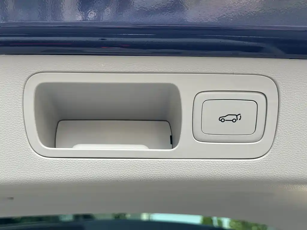 Roewe iMAX8 — миниатюра 9