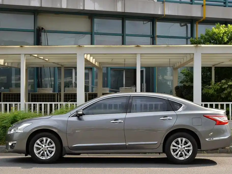 Nissan Teana — миниатюра 2