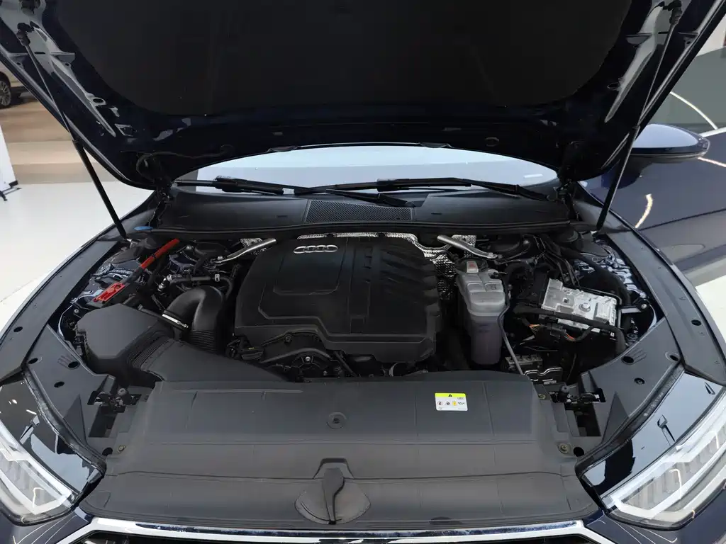 Audi A7L — миниатюра 20