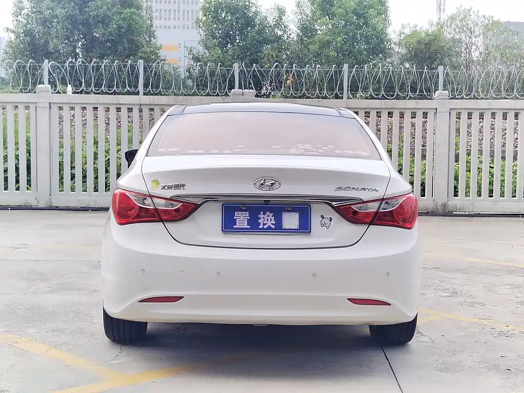 Hyundai Sonata — миниатюра 7