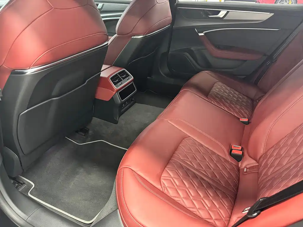 Audi A7L — миниатюра 5