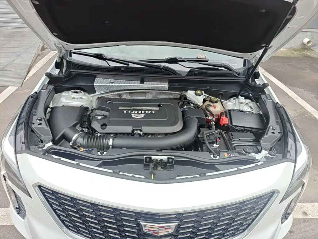 Cadillac XT4 — миниатюра 20
