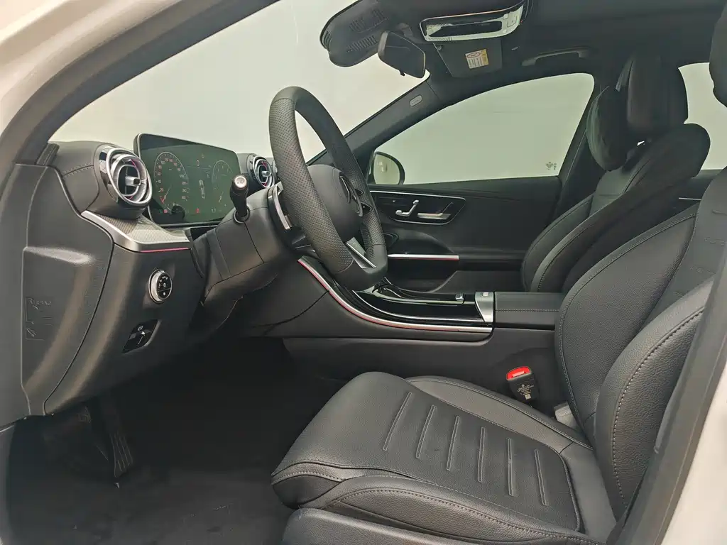 Mercedes-Benz C-Class — миниатюра 10