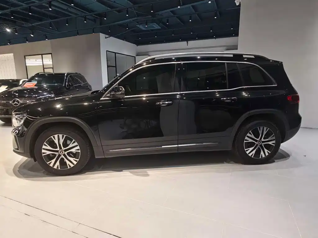 Mercedes-Benz GLB — миниатюра 3