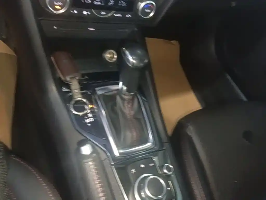 Mazda 3 Axela — миниатюра 14