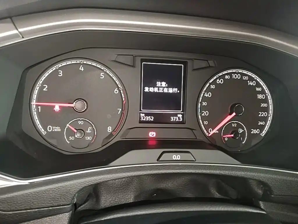 Volkswagen T-Roc — миниатюра 12