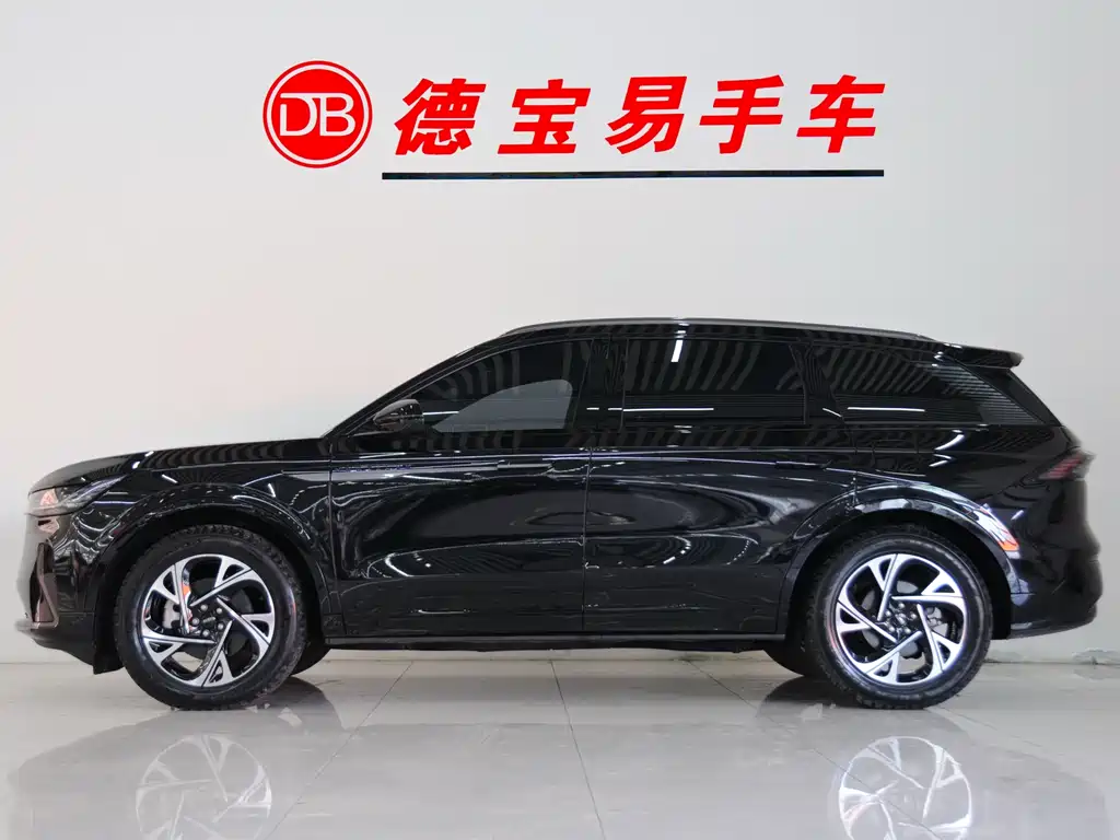 Lincoln Nautilus 2025 2.0T
