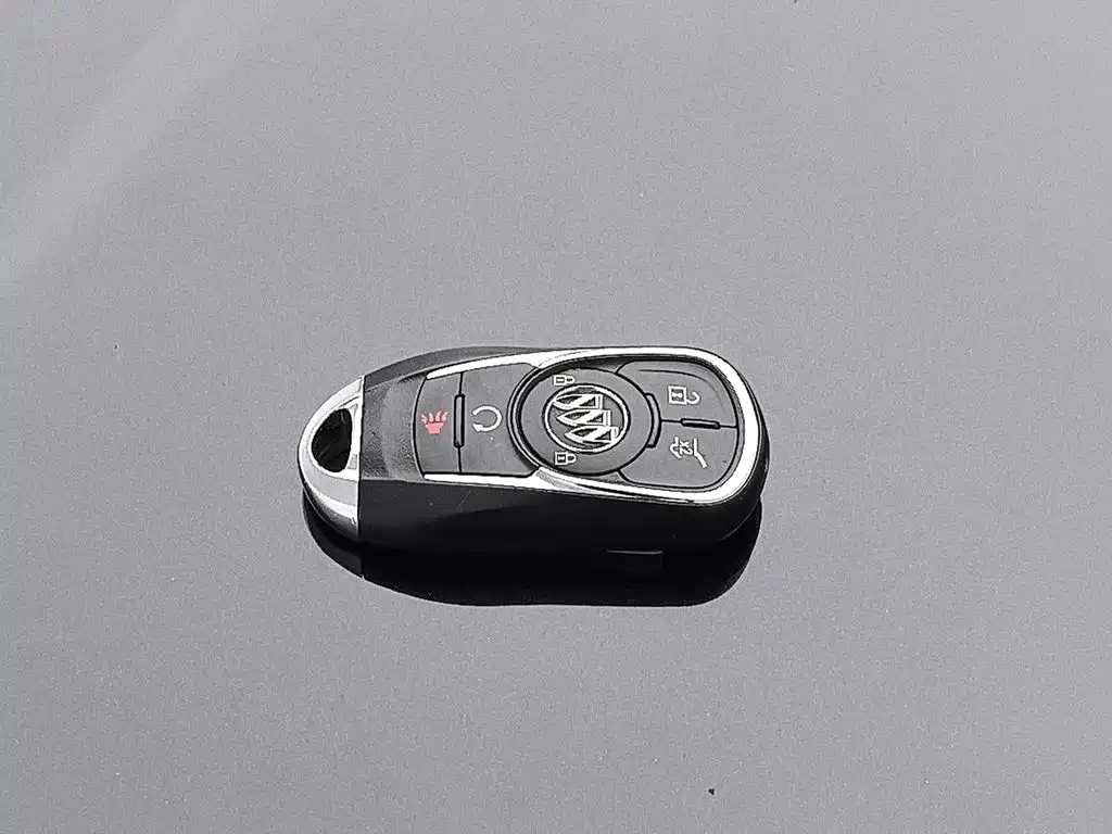 Buick Enclave — миниатюра 19