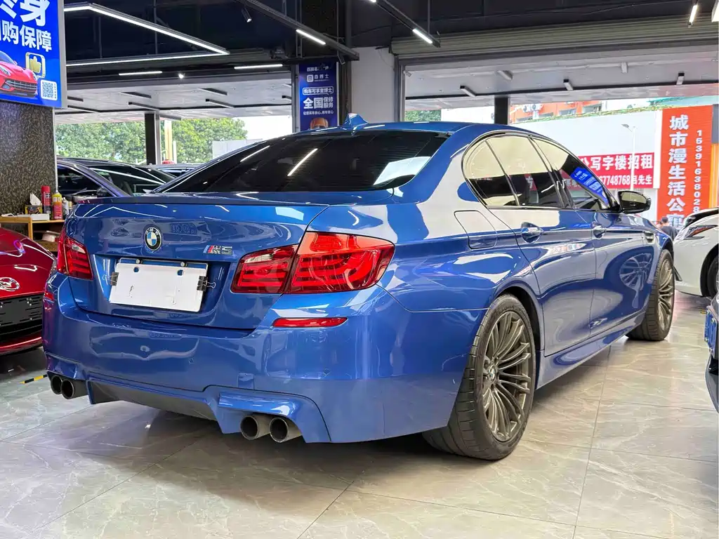 BMW M5 — миниатюра 3
