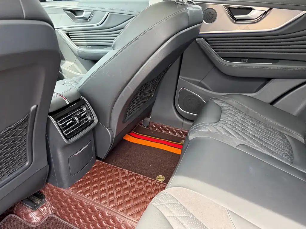Hongqi Hongqi HS5 — миниатюра 14