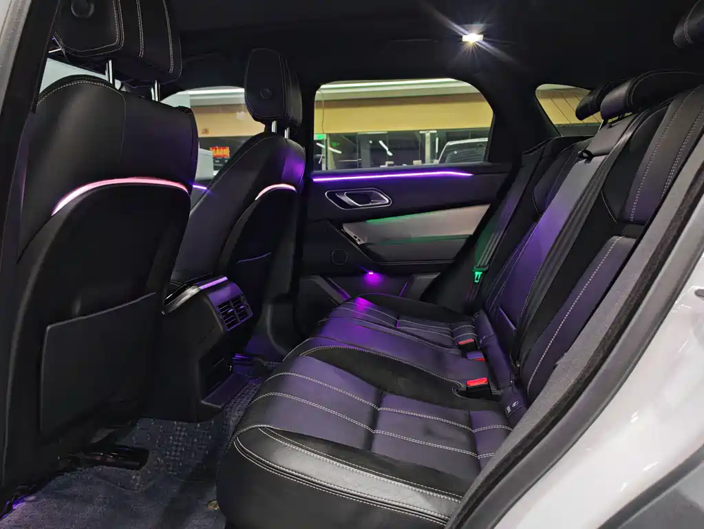 Land Rover Velar — миниатюра 8
