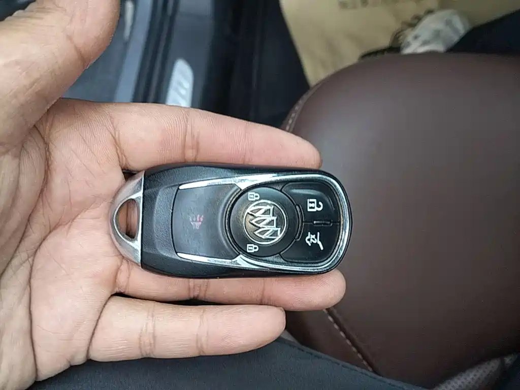 Buick Envision Plus — миниатюра 9