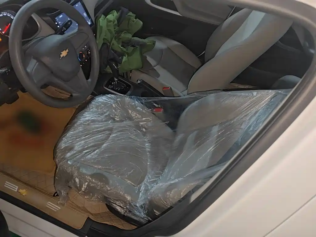 Chevrolet Sail — миниатюра 15