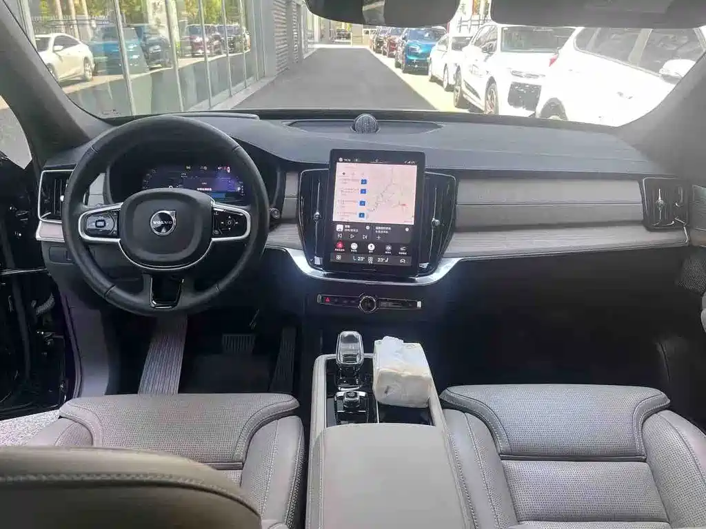 Volvo XC90 PHEV — миниатюра 2