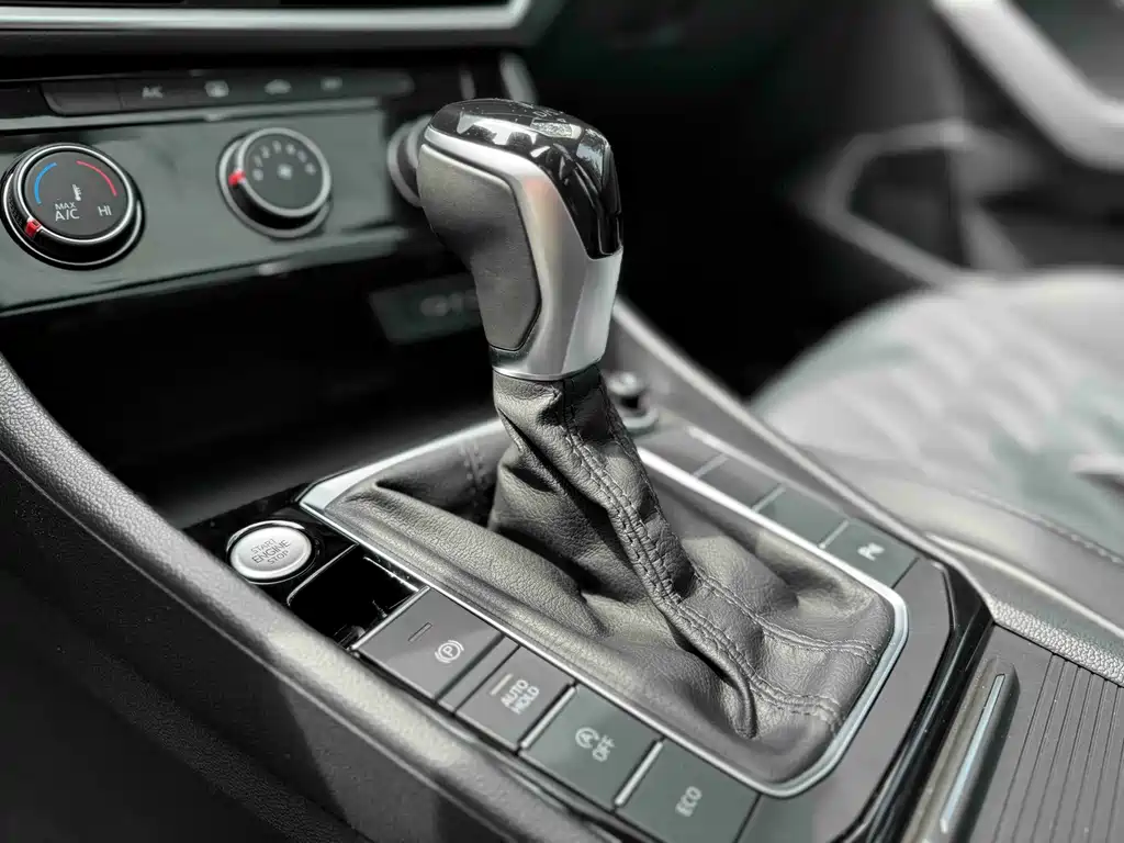 Volkswagen Sagitar — миниатюра 26