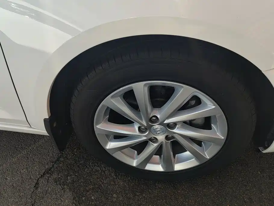 Buick Verano — миниатюра 6