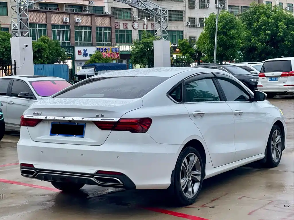 Geely Binrui — миниатюра 9