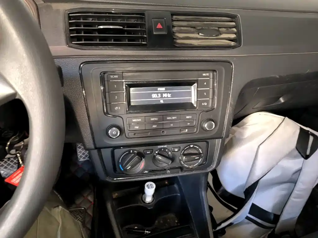 Volkswagen Santana — миниатюра 13