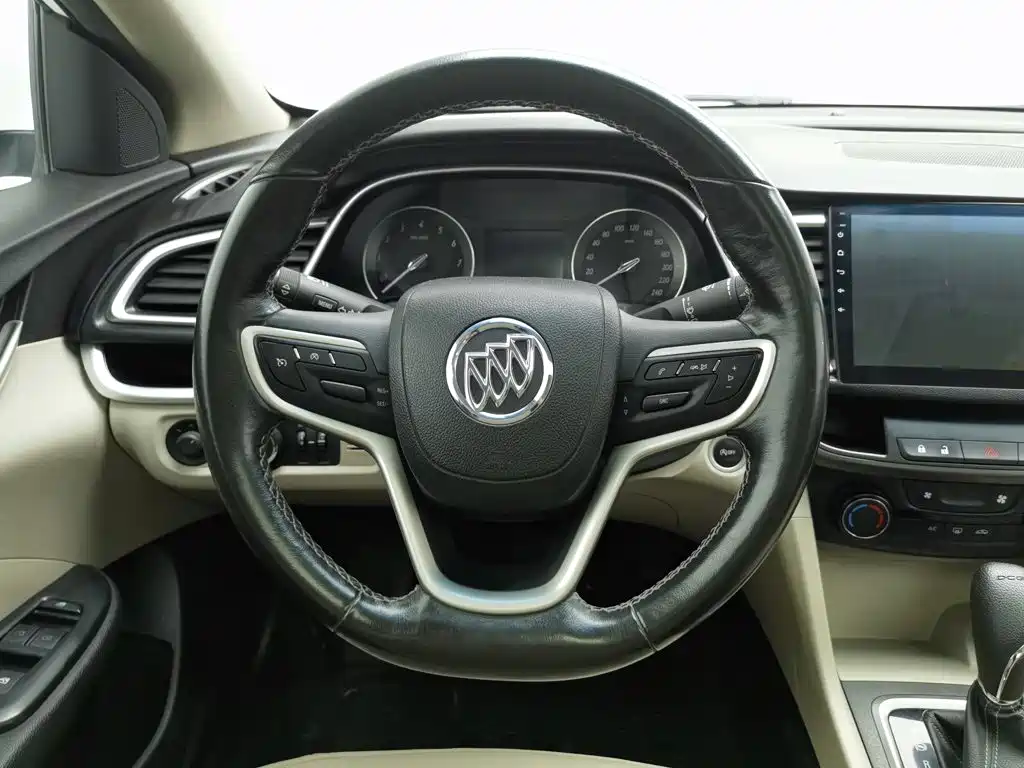 Buick Excelle — миниатюра 11