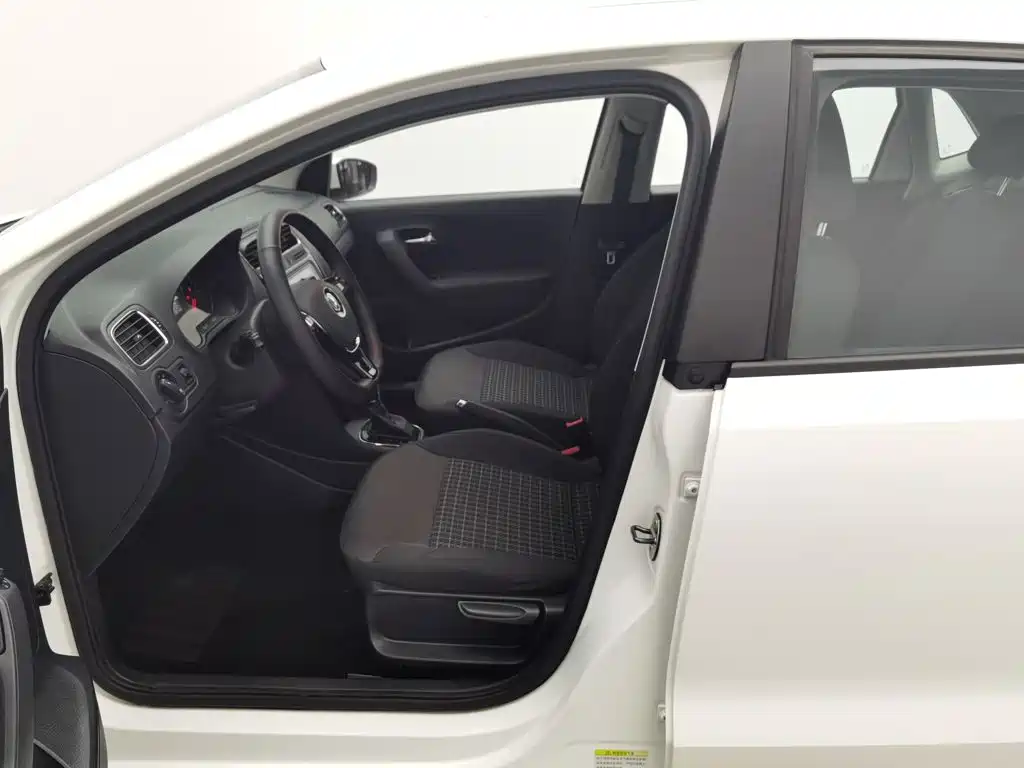 Volkswagen Polo — миниатюра 10