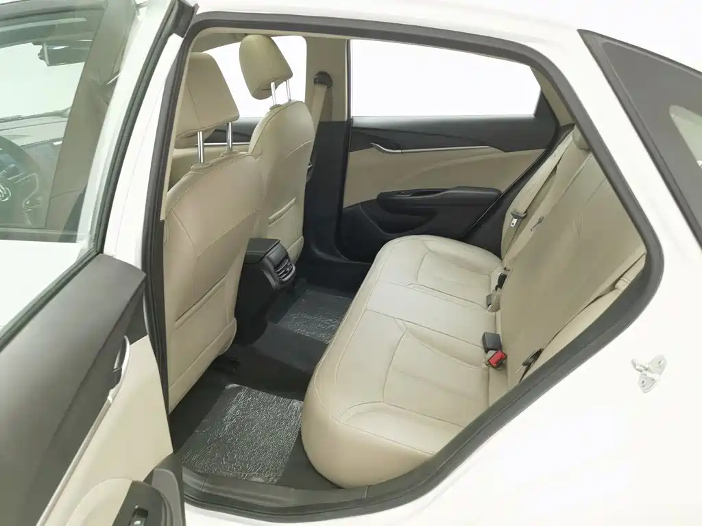 Buick Excelle — миниатюра 15