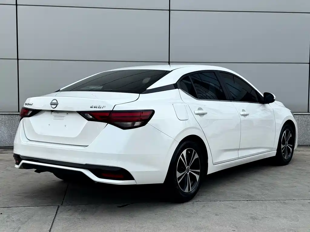 Nissan Sylphy — миниатюра 6