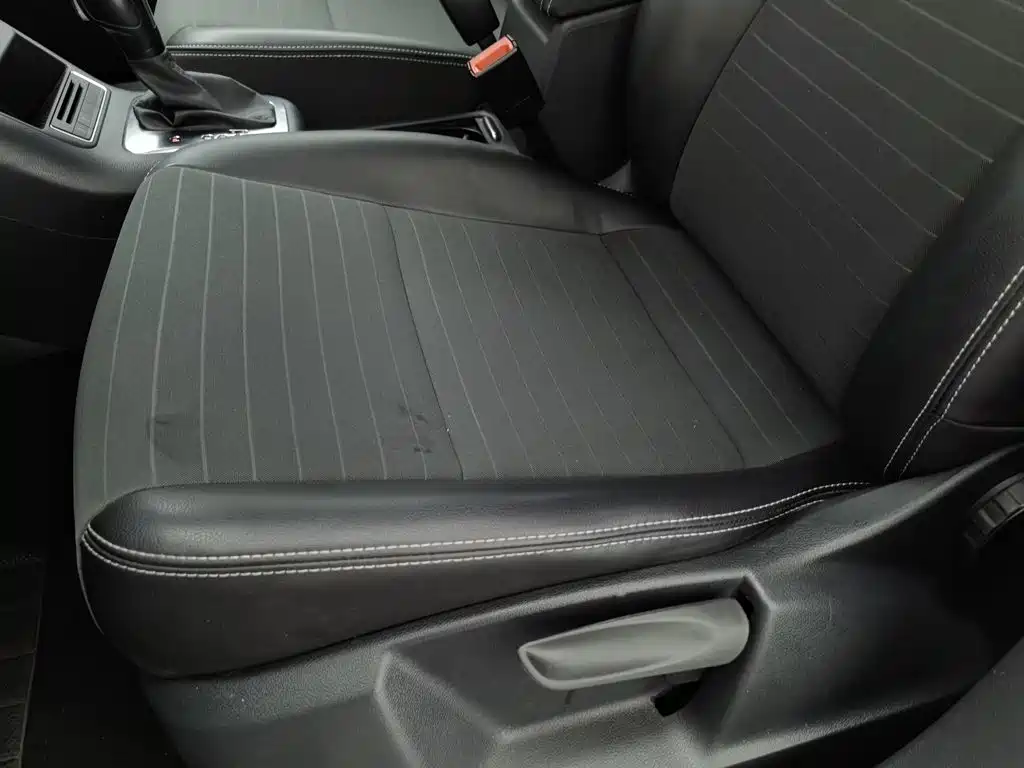 Volkswagen Tiguan — миниатюра 20