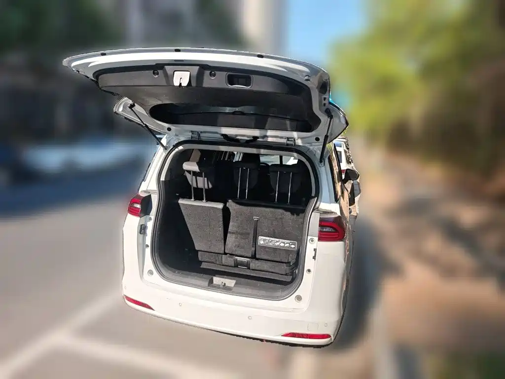 GAC Motor Trumpchi M6 — миниатюра 10