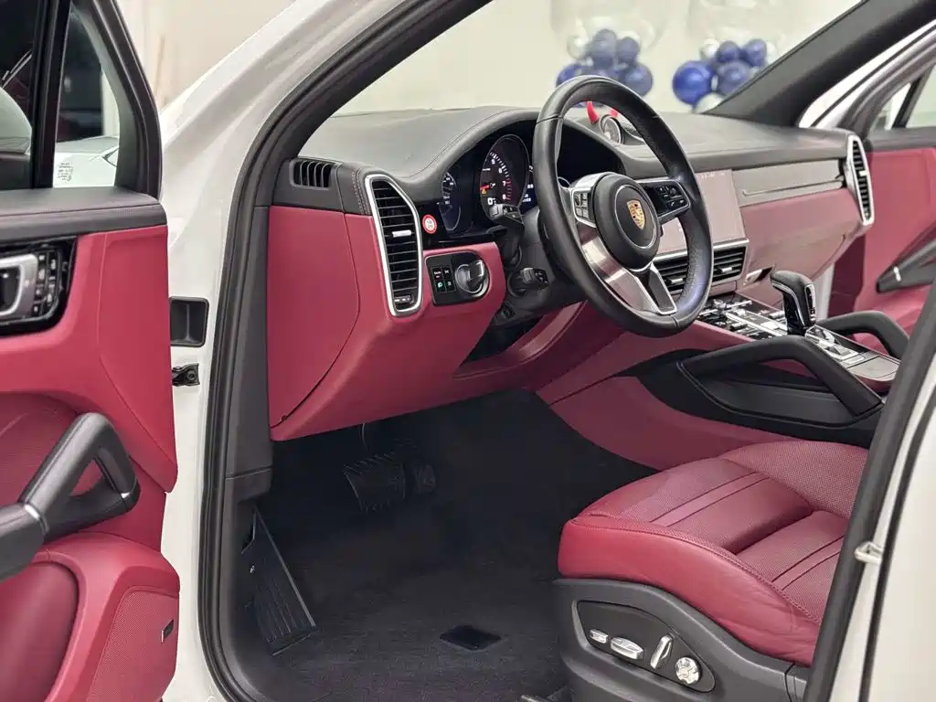 Porsche Cayenne — миниатюра 16