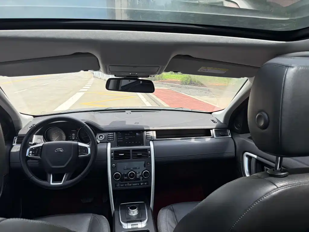 Land Rover Discovery Sport — миниатюра 8