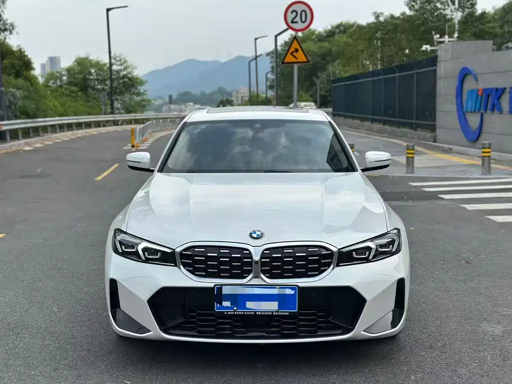 BMW 3 Series — миниатюра 2